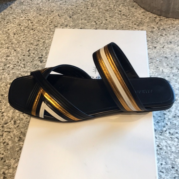 Alumnae Shoes - ALLUMNAE.. Sandals..Nwts..37🌺